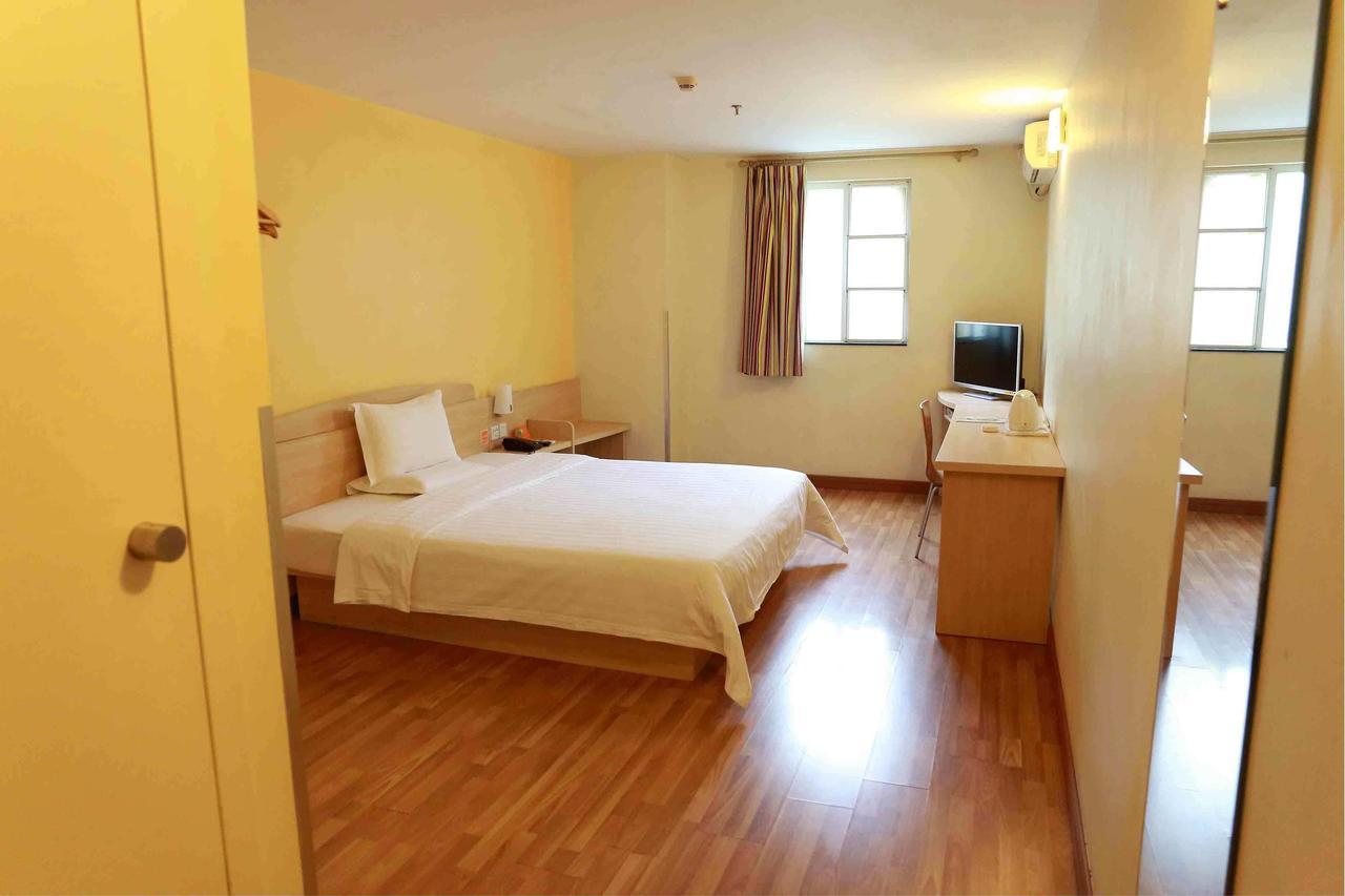 7Days Inn West Liaoyang Road Carrefour Qingdao Exteriör bild