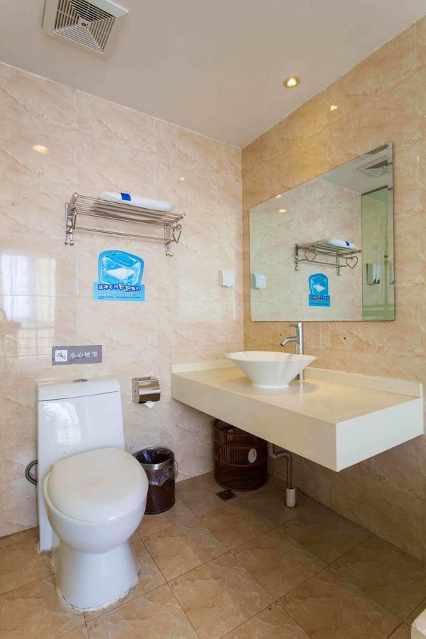 7Days Inn West Liaoyang Road Carrefour Qingdao Exteriör bild