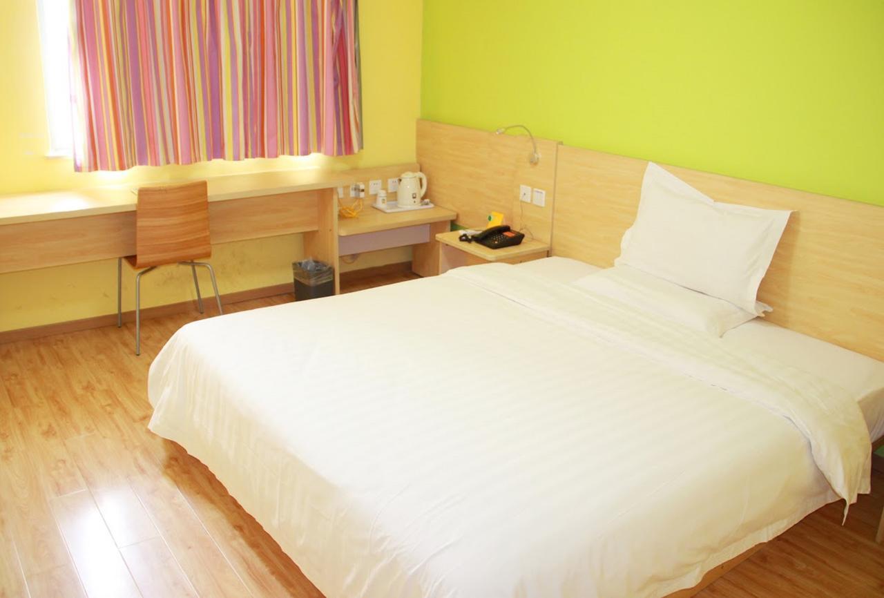 7Days Inn West Liaoyang Road Carrefour Qingdao Exteriör bild